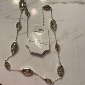 NWT Gloria Vanderbilt silver gem stone necklace